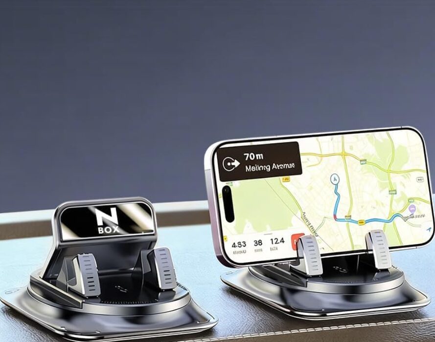 視界を遮らない強力吸盤のN-BOX専用ホルダー